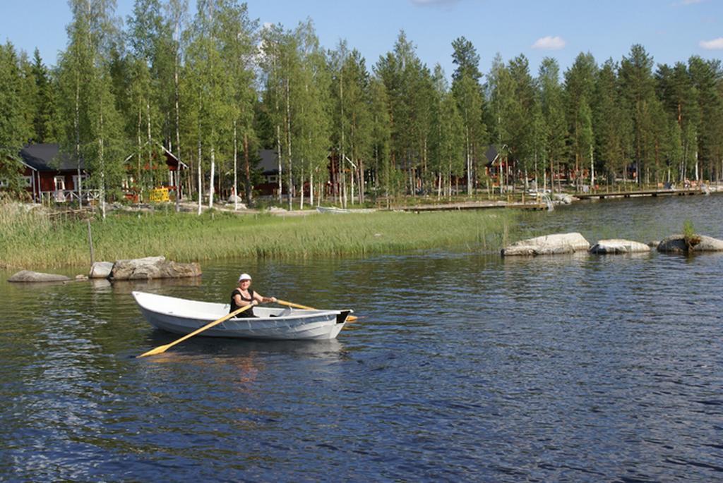 Kartanohotelli Satulinna Huvilat Hirvensalmi Bagian luar foto